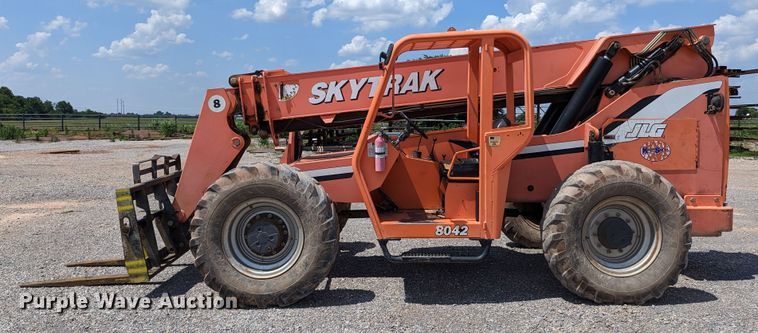 image for item DR6975 2008 SkyTrak 8042  telehandler