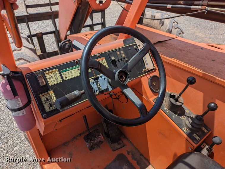 image for item DR6975 2008 SkyTrak 8042  telehandler