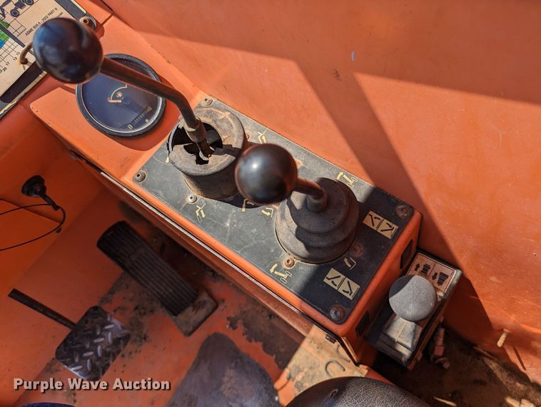 image for item DR6975 2008 SkyTrak 8042  telehandler