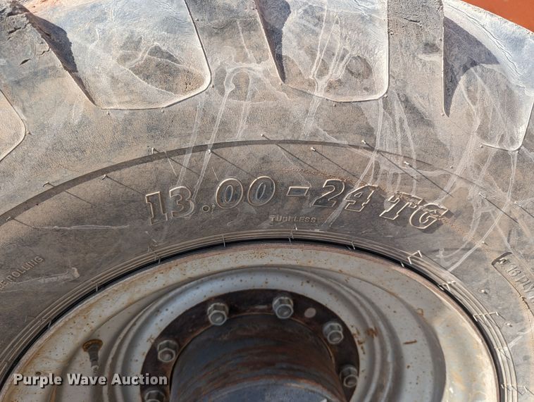 image for item DR6975 2008 SkyTrak 8042  telehandler