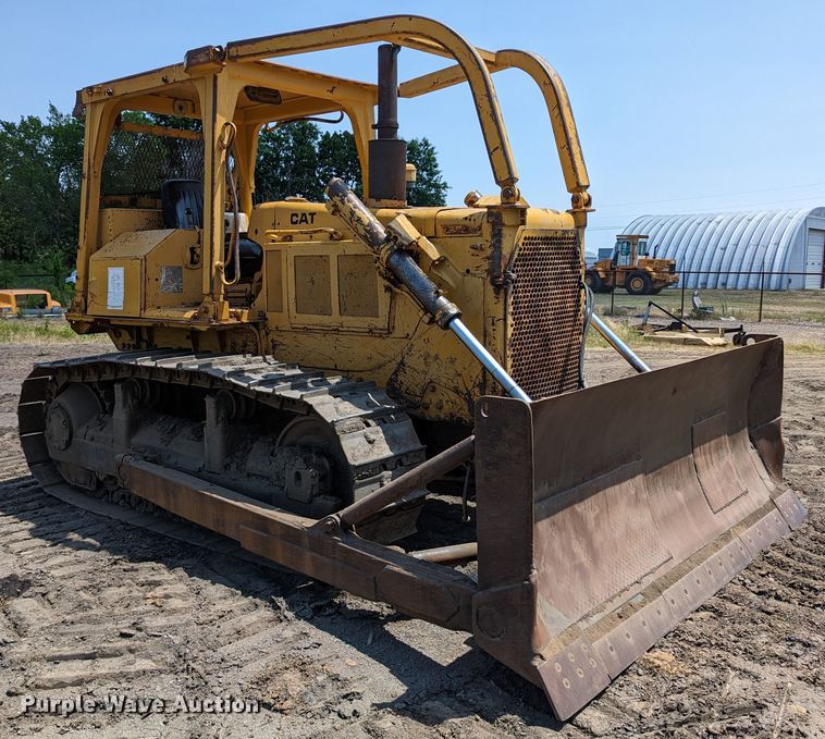 image for item DR6977 1978 Caterpillar D6D  dozer