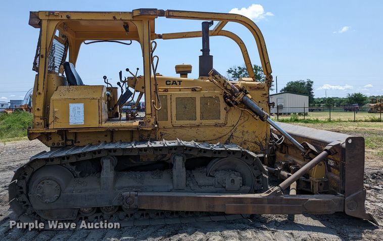 image for item DR6977 1978 Caterpillar D6D  dozer
