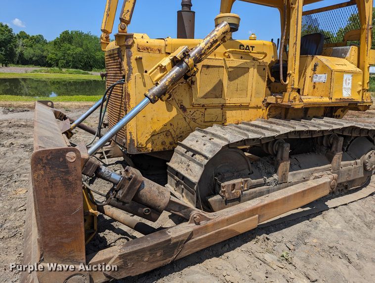 image for item DR6977 1978 Caterpillar D6D  dozer