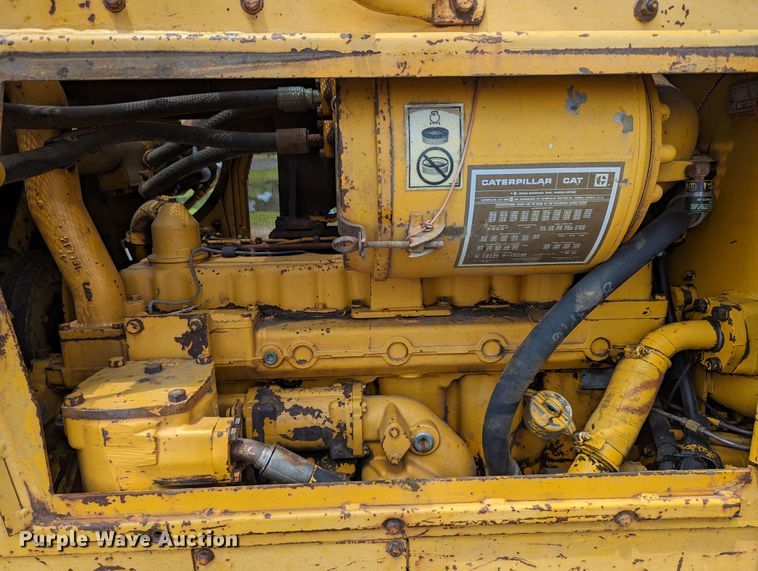 image for item DR6977 1978 Caterpillar D6D  dozer