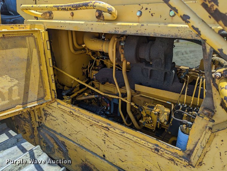 image for item DR6977 1978 Caterpillar D6D  dozer