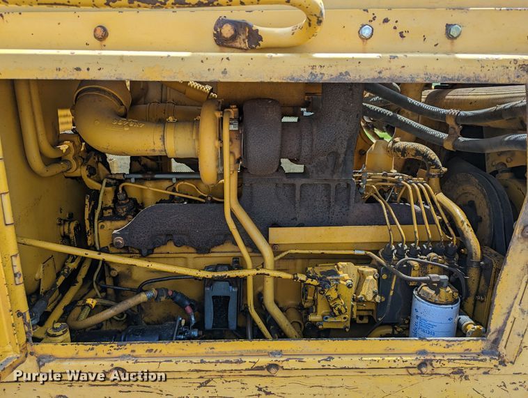 image for item DR6977 1978 Caterpillar D6D  dozer