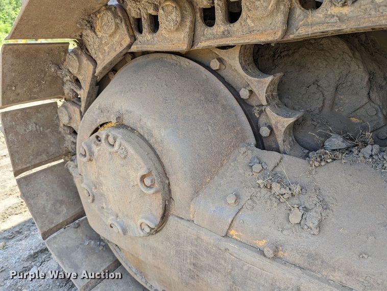 image for item DR6977 1978 Caterpillar D6D  dozer