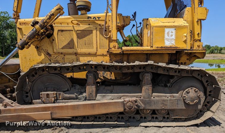 image for item DR6977 1978 Caterpillar D6D  dozer