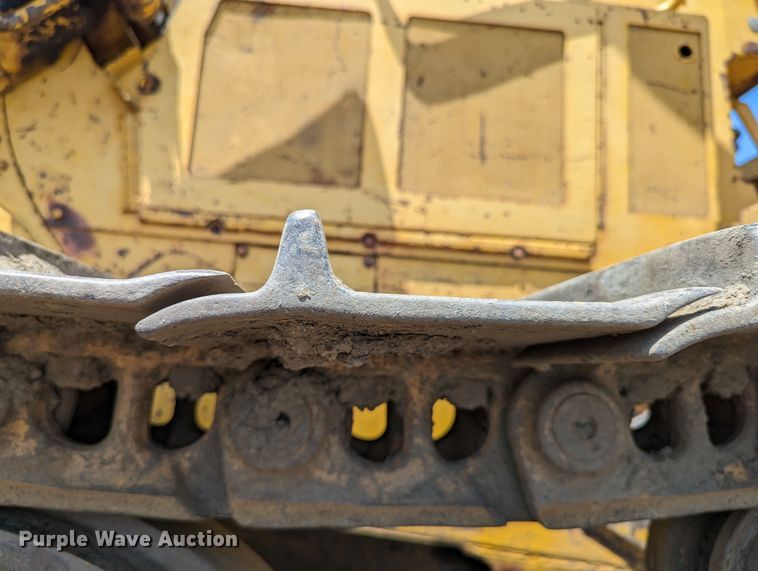 image for item DR6977 1978 Caterpillar D6D  dozer