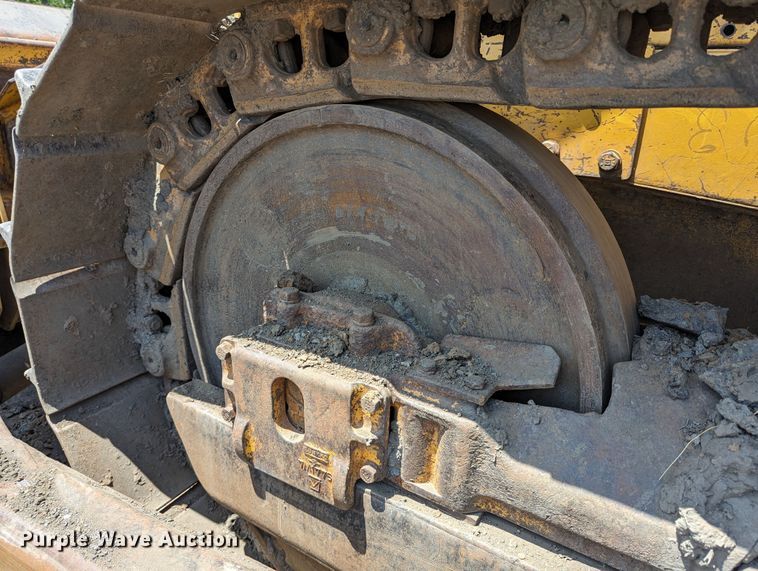image for item DR6977 1978 Caterpillar D6D  dozer