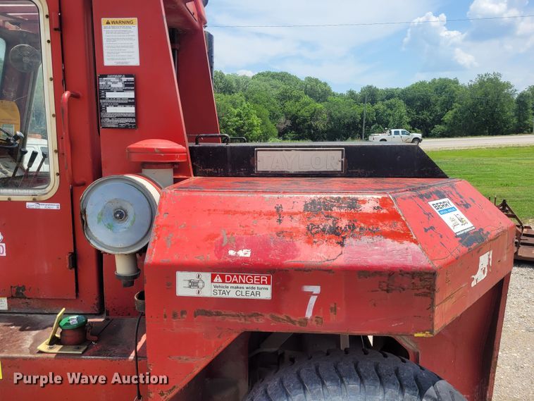 image for item FC9217 1991 Taylor TE180S  forklift