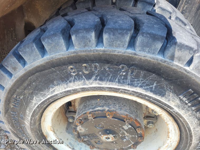 image for item FC9217 1991 Taylor TE180S  forklift