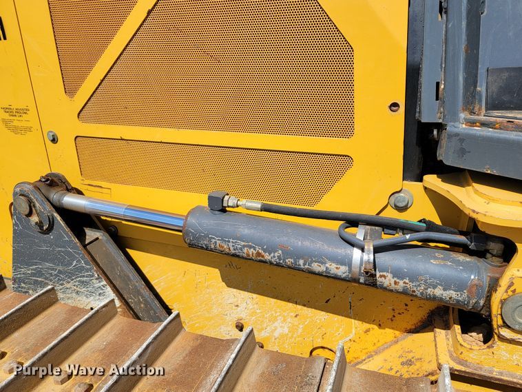 image for item HY9027 2016 John Deere 550K XLT  dozer