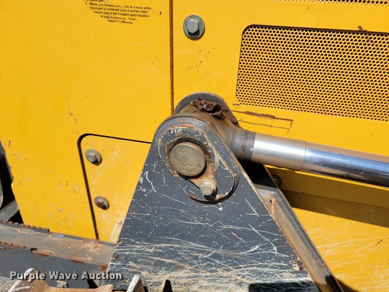 image for item HY9027 2016 John Deere 550K XLT  dozer