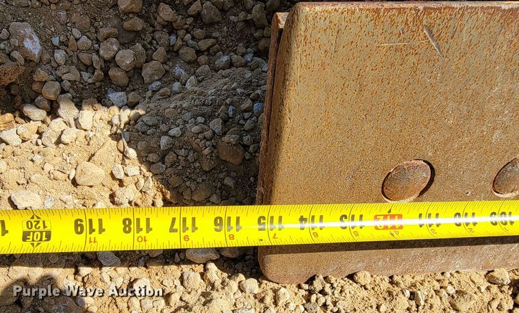 image for item HY9027 2016 John Deere 550K XLT  dozer