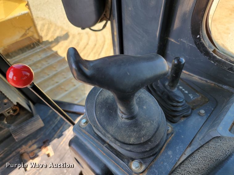 image for item HY9027 2016 John Deere 550K XLT  dozer