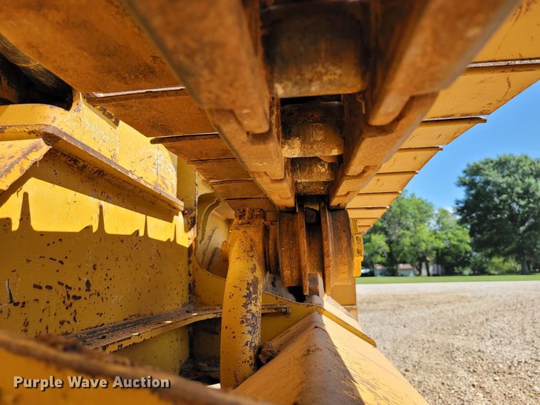 image for item HY9027 2016 John Deere 550K XLT  dozer