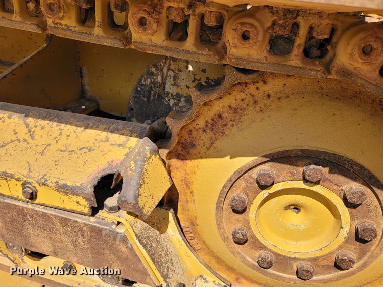 image for item HY9027 2016 John Deere 550K XLT  dozer