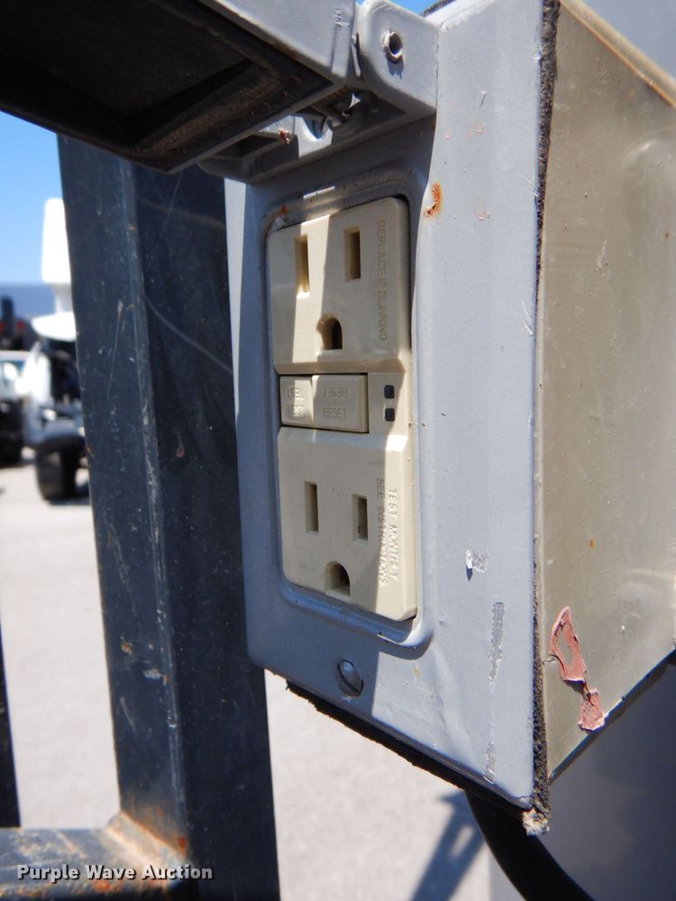 image for item IB9555 2014 JLG 20MVL  vertical lift