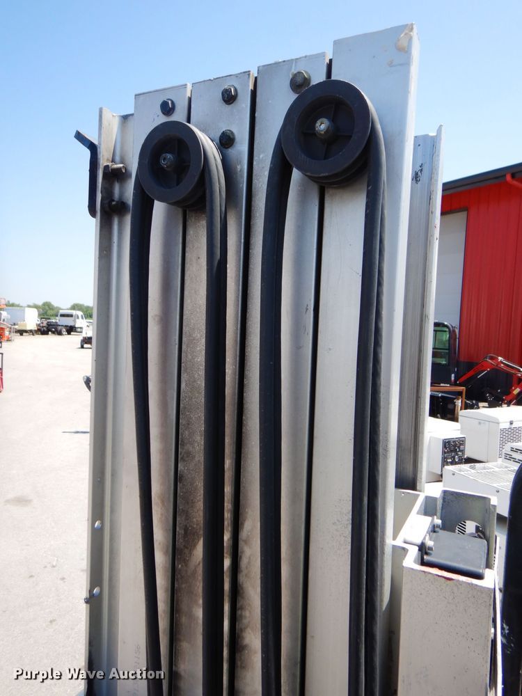 image for item IB9555 2014 JLG 20MVL  vertical lift