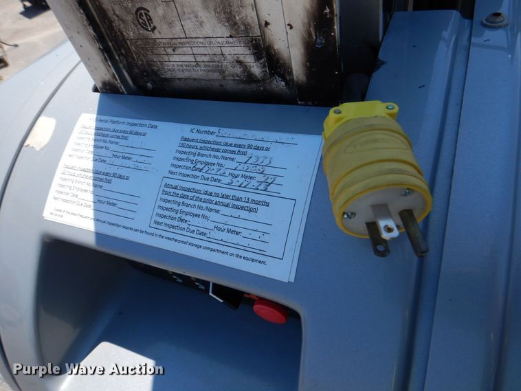 image for item IB9555 2014 JLG 20MVL  vertical lift