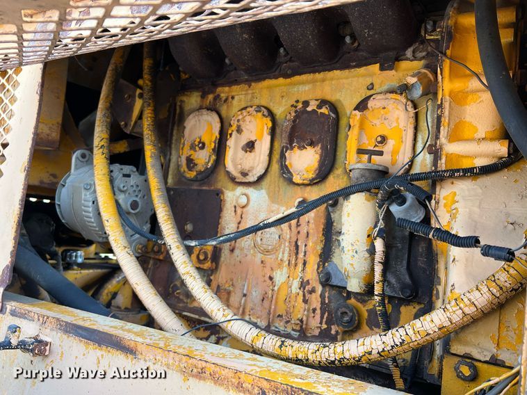 image for item II9182 1968 Champion 720 rigid frame motor grader