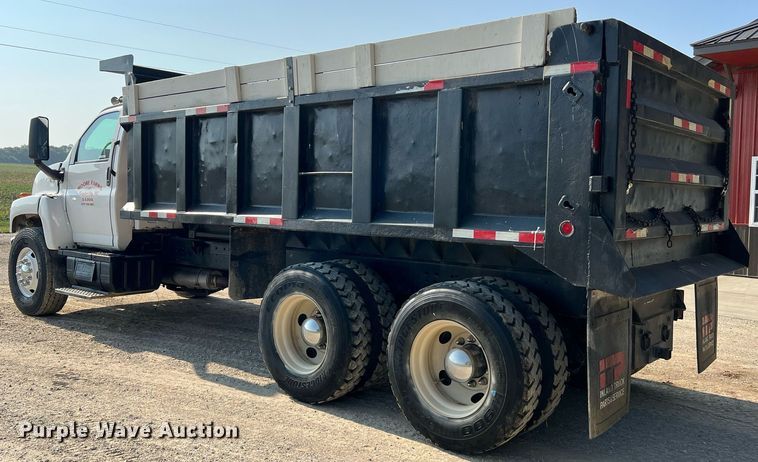 image for item II9200 2006 Chevrolet C8500  dump truck