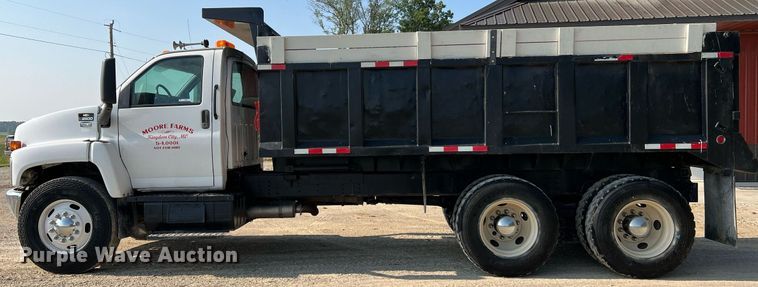 image for item II9200 2006 Chevrolet C8500  dump truck