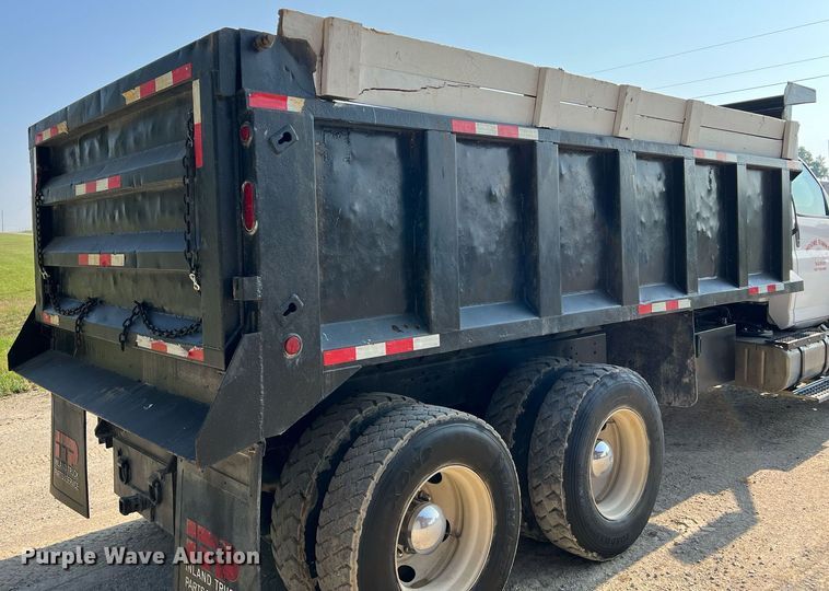image for item II9200 2006 Chevrolet C8500  dump truck