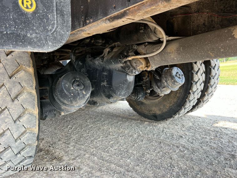 image for item II9200 2006 Chevrolet C8500  dump truck