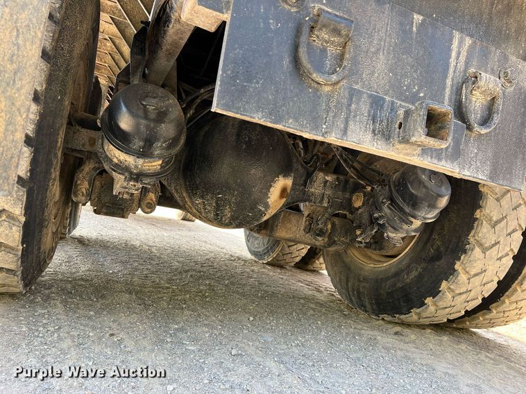 image for item II9200 2006 Chevrolet C8500  dump truck