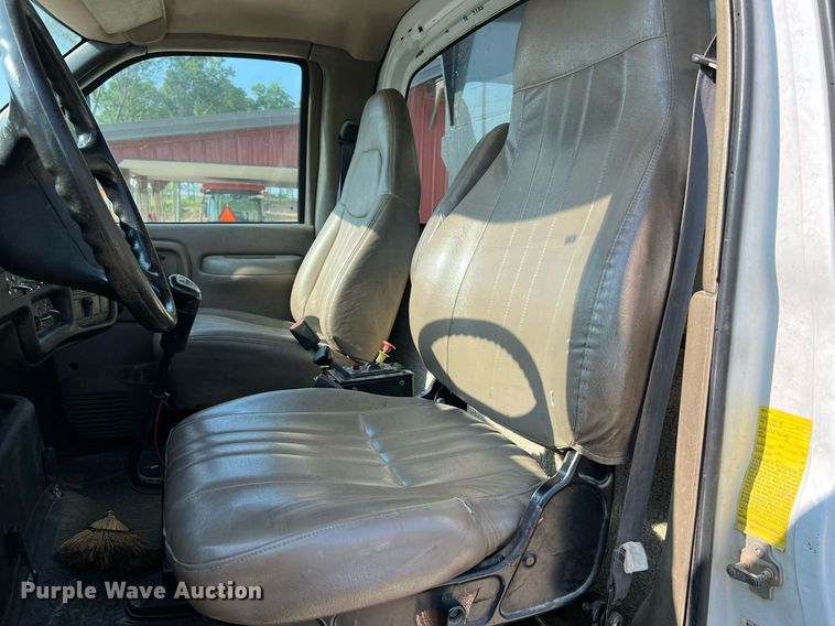 image for item II9200 2006 Chevrolet C8500  dump truck