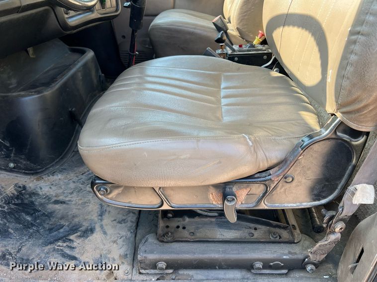 image for item II9200 2006 Chevrolet C8500  dump truck