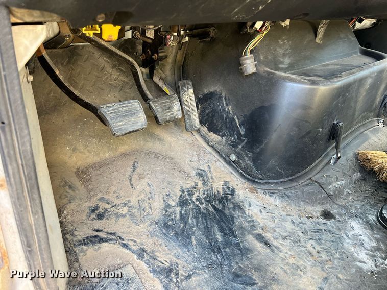 image for item II9200 2006 Chevrolet C8500  dump truck