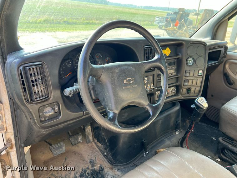 image for item II9200 2006 Chevrolet C8500  dump truck