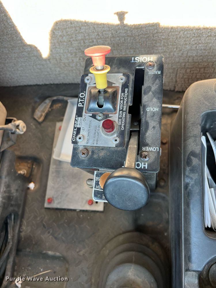 image for item II9200 2006 Chevrolet C8500  dump truck