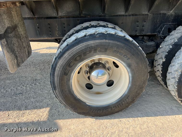 image for item II9200 2006 Chevrolet C8500  dump truck