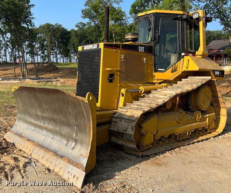 image for item II9201 2000 Caterpillar D6M XL  dozer