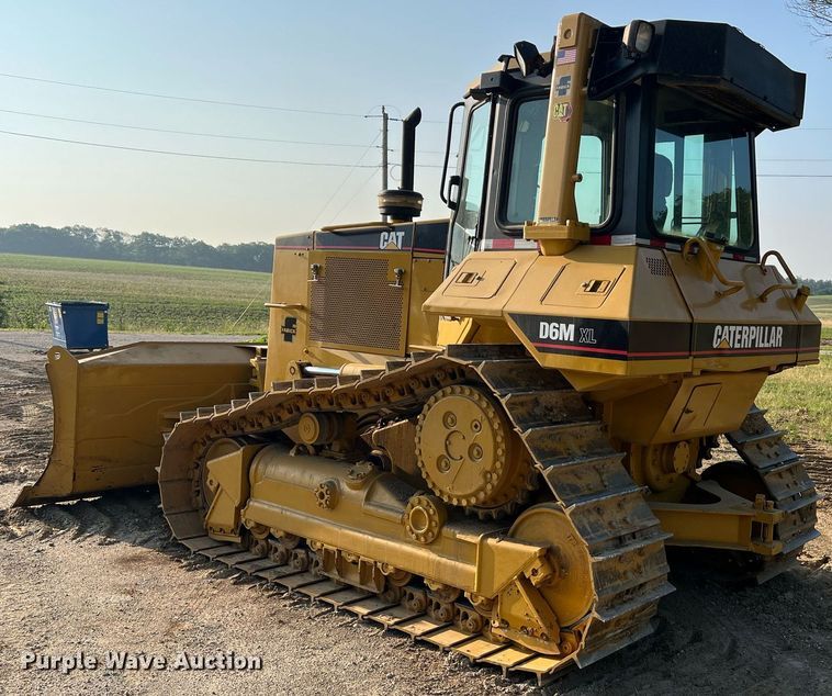 image for item II9201 2000 Caterpillar D6M XL  dozer