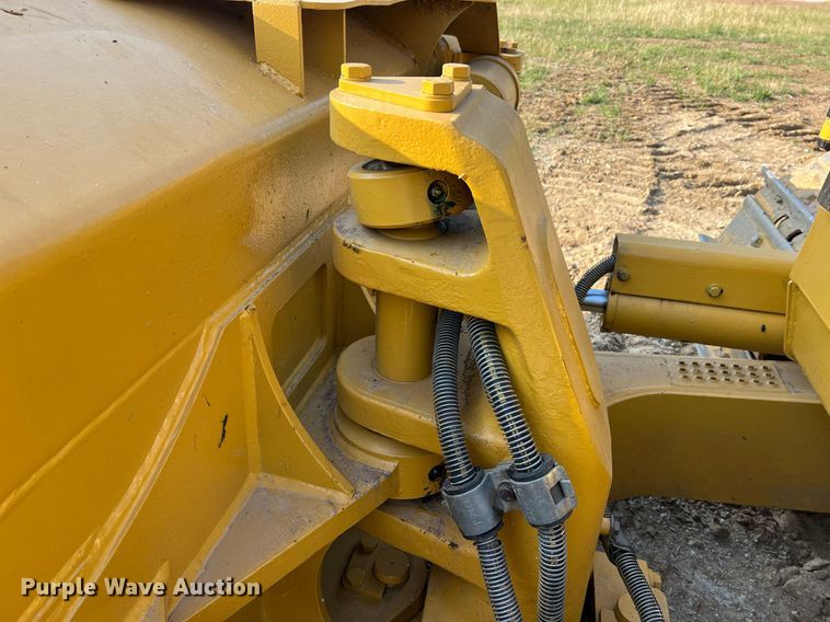 image for item II9201 2000 Caterpillar D6M XL  dozer