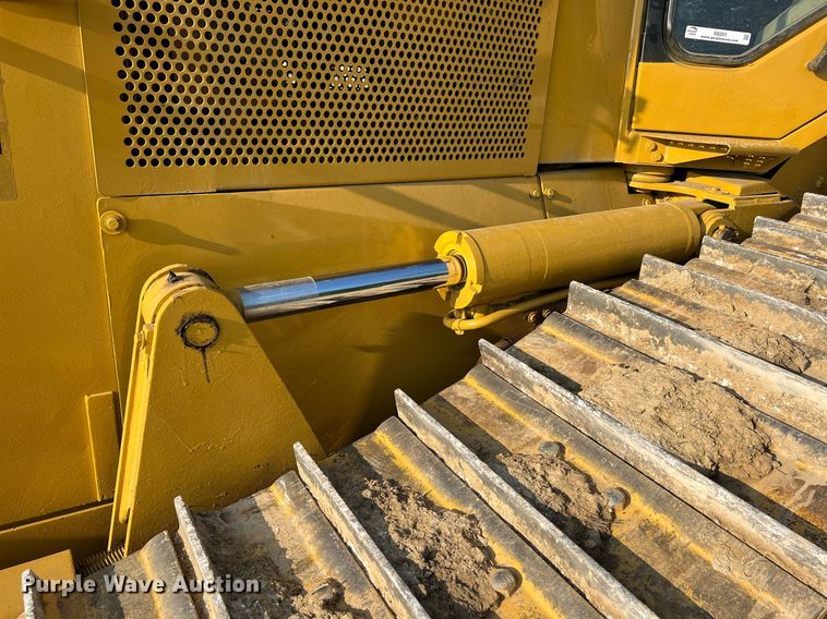 image for item II9201 2000 Caterpillar D6M XL  dozer