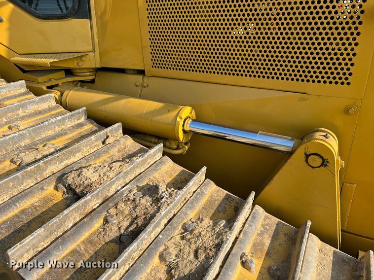 image for item II9201 2000 Caterpillar D6M XL  dozer