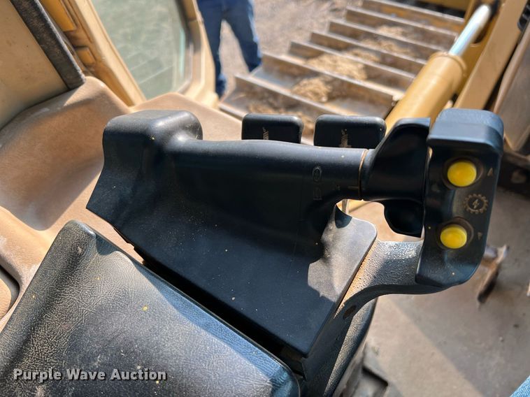 image for item II9201 2000 Caterpillar D6M XL  dozer