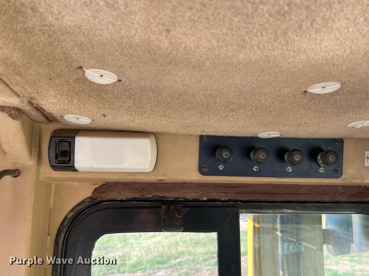 image for item II9201 2000 Caterpillar D6M XL  dozer