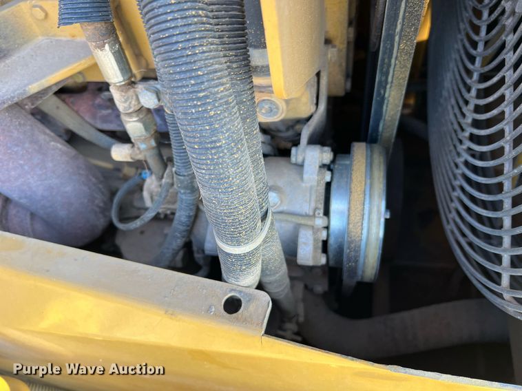 image for item II9201 2000 Caterpillar D6M XL  dozer