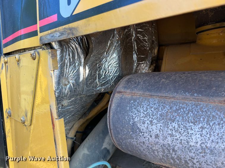 image for item II9201 2000 Caterpillar D6M XL  dozer