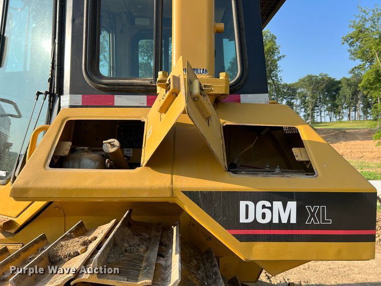 image for item II9201 2000 Caterpillar D6M XL  dozer