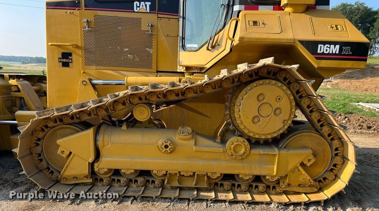 image for item II9201 2000 Caterpillar D6M XL  dozer