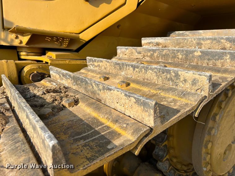 image for item II9201 2000 Caterpillar D6M XL  dozer