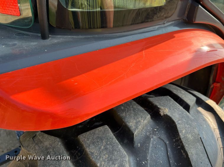 image for item II9202 Kubota MX6000  MFWD tractor